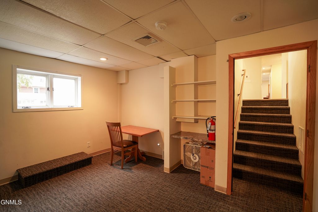 613 N 3rd Street, Bismarck, ND 58501 photo 36