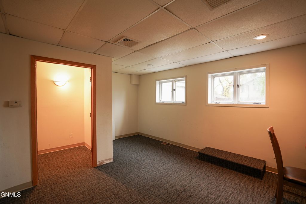 613 N 3rd Street, Bismarck, ND 58501 photo 37