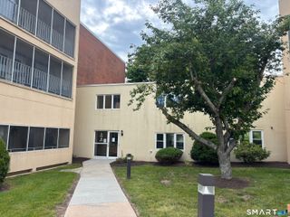 75 Washington Avenue 4-101, Hamden, CT 06518