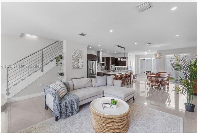 6440 NW 103rd Psge 6440, Doral, FL 33178