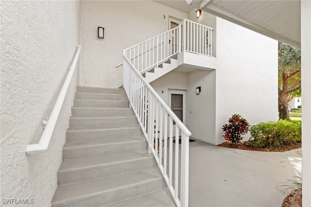 8290 Grand Palm DR 3, Estero, FL 33967