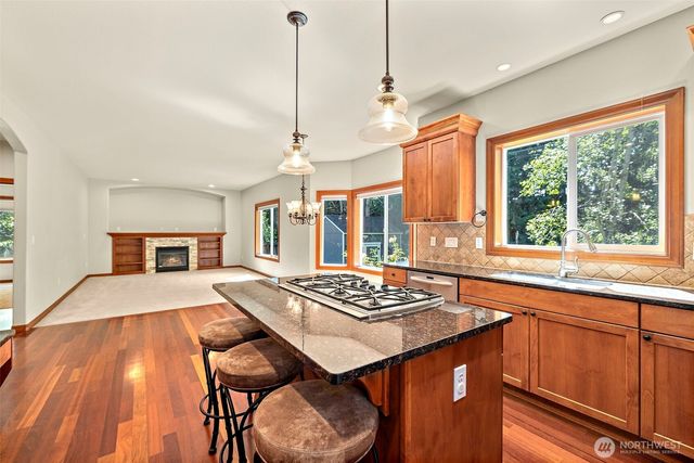 6408 179th Avenue E, Lake Tapps, WA 98391