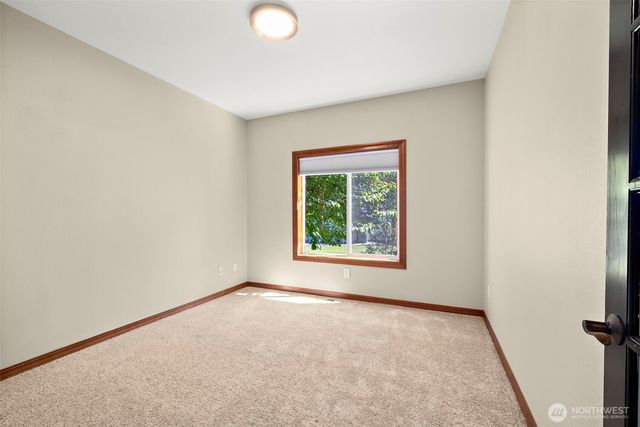 6408 179th Avenue E, Lake Tapps, WA 98391