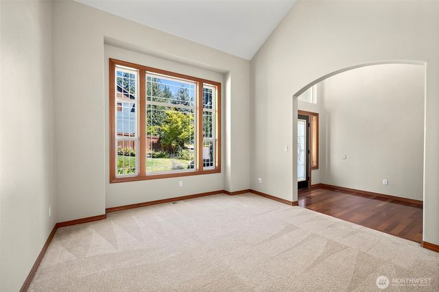 6408 179th Avenue E, Lake Tapps, WA 98391