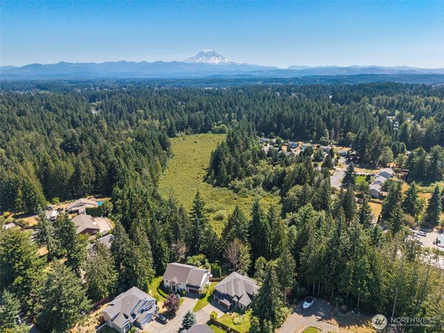 6408 179th Avenue E, Lake Tapps, WA 98391
