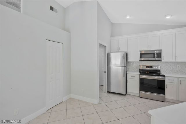 11054 Linnet LN, Naples, FL 34119