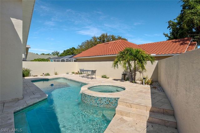 11054 Linnet LN, Naples, FL 34119