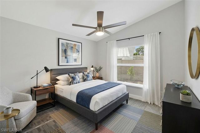 11054 Linnet LN, Naples, FL 34119