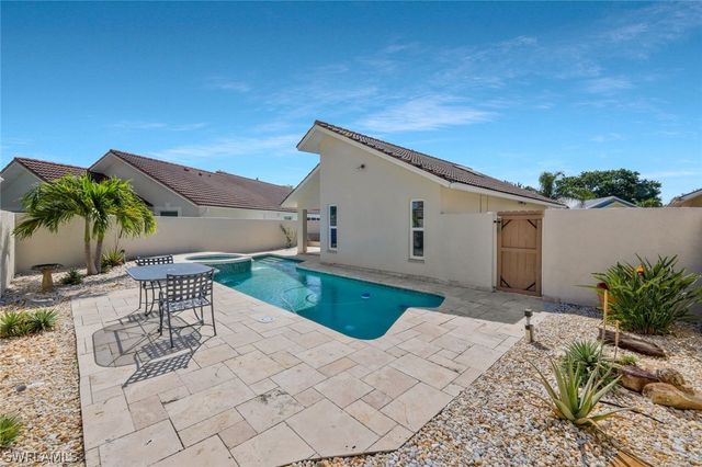 11054 Linnet LN, Naples, FL 34119