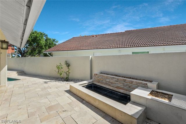 11054 Linnet LN, Naples, FL 34119