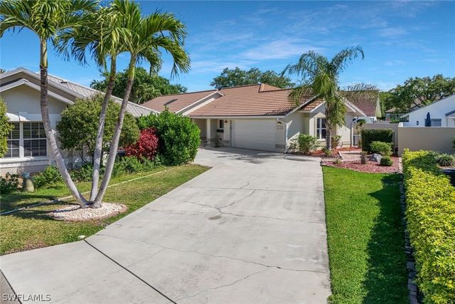 11054 Linnet LN, Naples, FL 34119