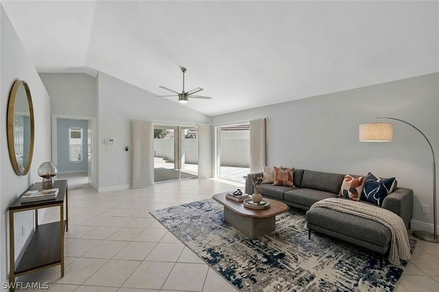 11054 Linnet LN, Naples, FL 34119