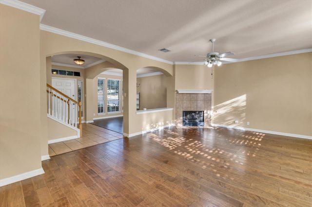2132 Faldo LN, Round Rock, TX 78664