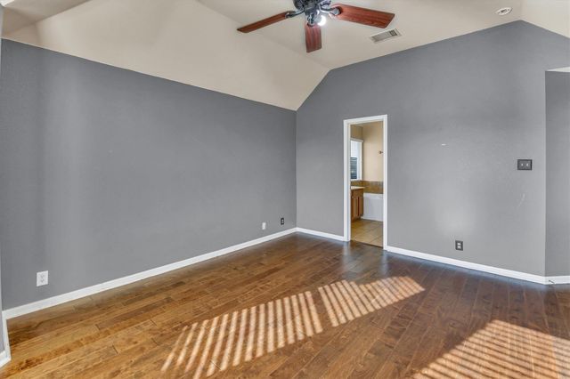 2132 Faldo LN, Round Rock, TX 78664