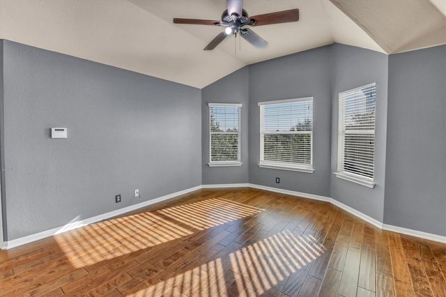 2132 Faldo LN, Round Rock, TX 78664
