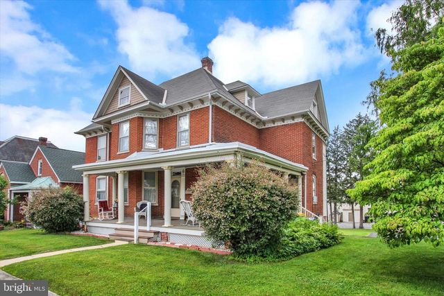 134 N FRANKLIN STREET, Waynesboro, PA 17268
