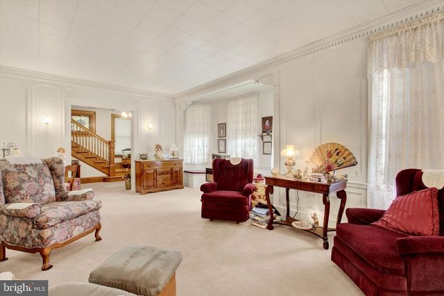 134 N FRANKLIN STREET, Waynesboro, PA 17268