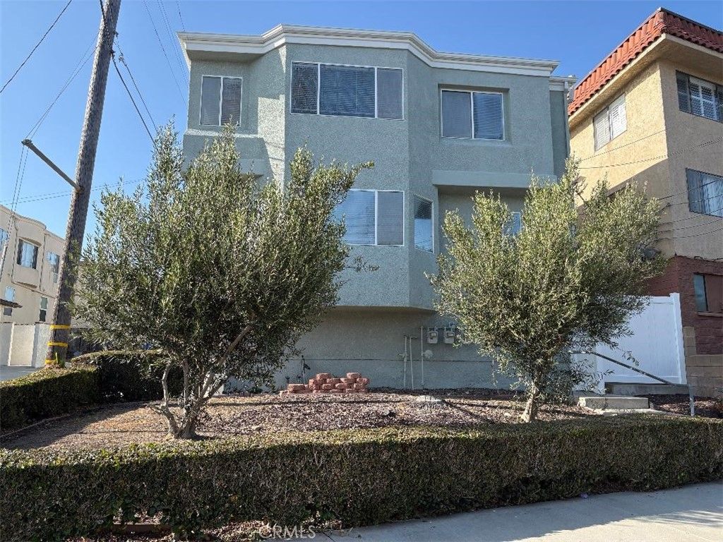 976 W Hamilton Avenue 3, San Pedro, CA 90731