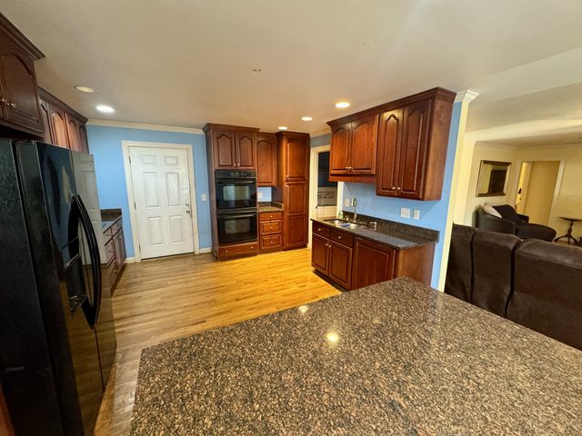 202 Oxford Pl, Gallatin, TN 37066