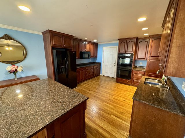 202 Oxford Pl, Gallatin, TN 37066