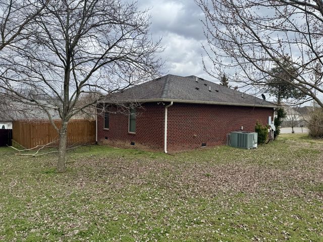 202 Oxford Pl, Gallatin, TN 37066