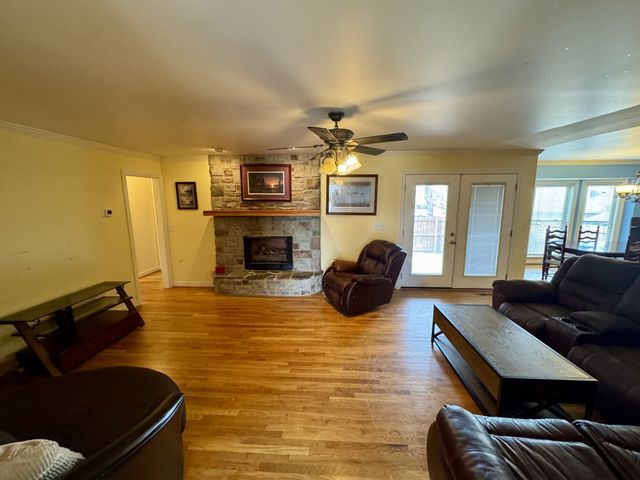 202 Oxford Pl, Gallatin, TN 37066