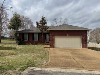 202 Oxford Pl, Gallatin, TN 37066