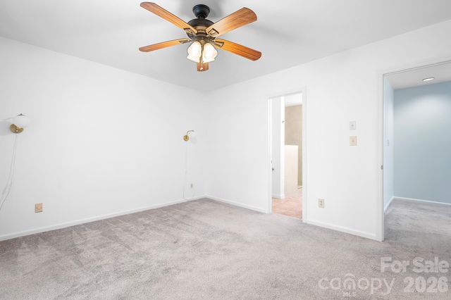 3706 Selwyn Farms Lane 17-3, Charlotte, NC 28209