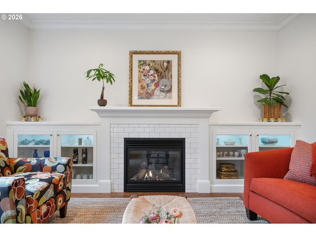 3803 Se NEHALEM St, Portland, OR 97202