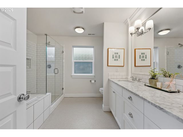 3803 Se NEHALEM St, Portland, OR 97202