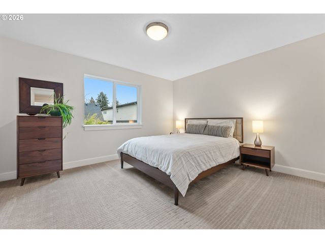 3803 Se NEHALEM St, Portland, OR 97202