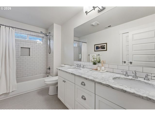 3803 Se NEHALEM St, Portland, OR 97202