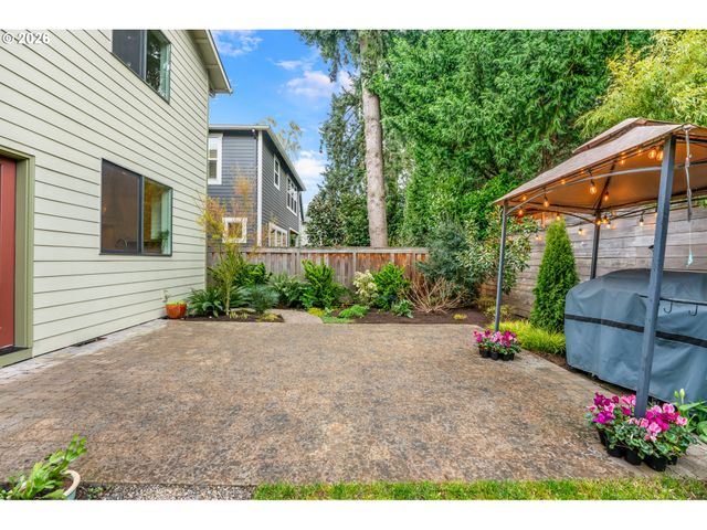 3803 Se NEHALEM St, Portland, OR 97202