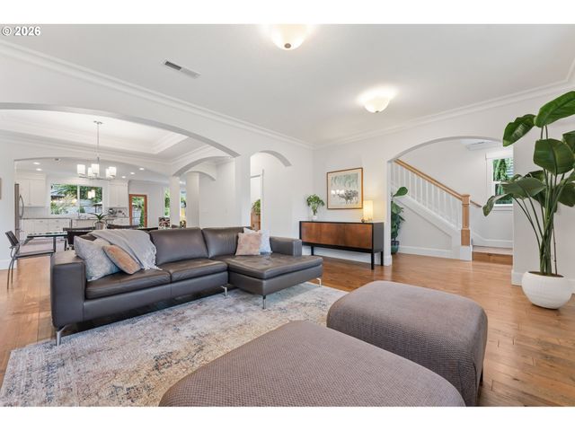 3803 Se NEHALEM St, Portland, OR 97202