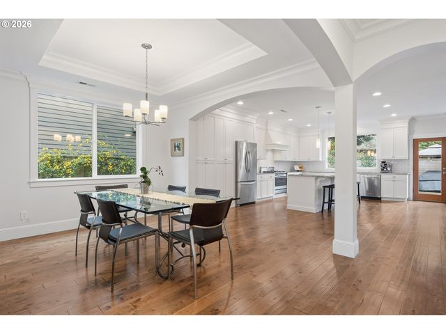 3803 Se NEHALEM St, Portland, OR 97202