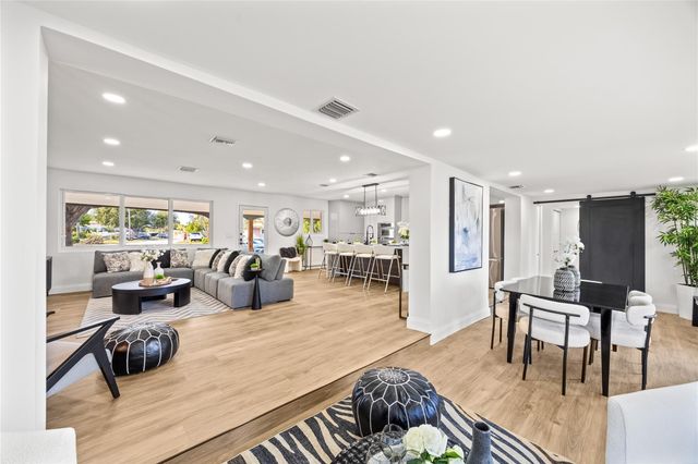 3400 NE 17th Way, Oakland Park, FL 33334