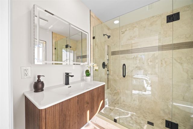 3400 NE 17th Way, Oakland Park, FL 33334