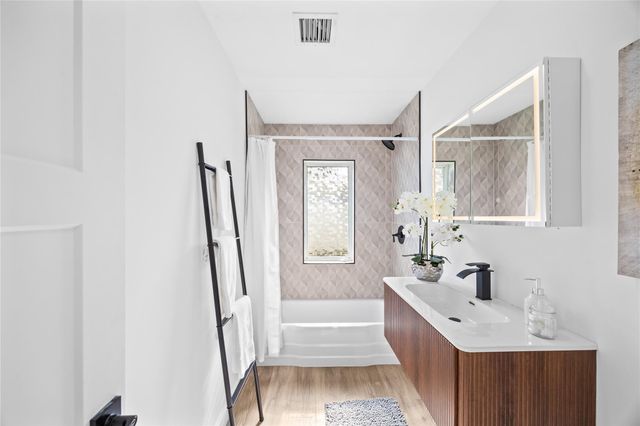 3400 NE 17th Way, Oakland Park, FL 33334