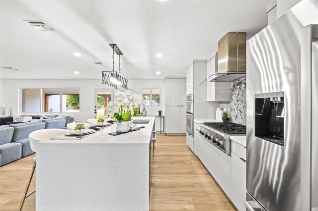 3400 NE 17th Way, Oakland Park, FL 33334