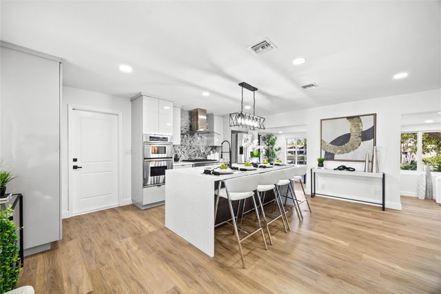 3400 NE 17th Way, Oakland Park, FL 33334