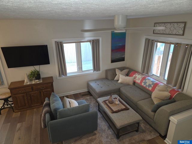 1242 Pawnee Street, Lincoln, NE 68502