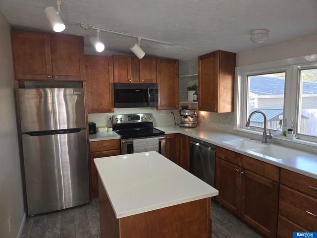 1242 Pawnee Street, Lincoln, NE 68502