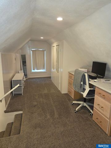 1242 Pawnee Street, Lincoln, NE 68502