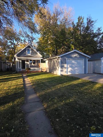 1242 Pawnee Street, Lincoln, NE 68502