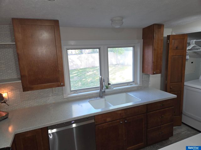 1242 Pawnee Street, Lincoln, NE 68502