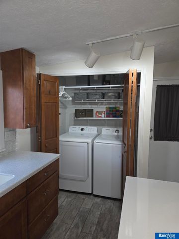 1242 Pawnee Street, Lincoln, NE 68502