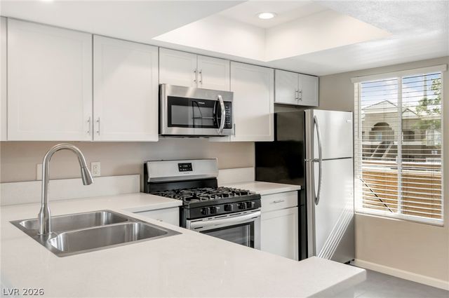 8070 West Russell Road 2006, Las Vegas, NV 89113