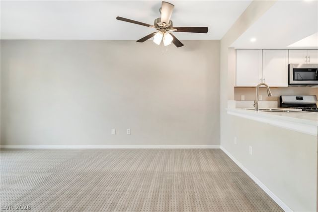 8070 West Russell Road 2006, Las Vegas, NV 89113