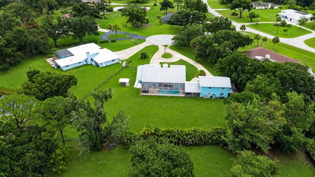 1305 GREENFIELD CIRCLE, Venice, FL 34292