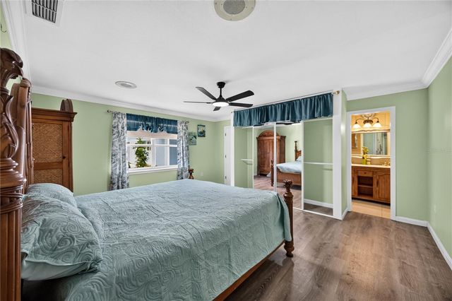 1305 GREENFIELD CIRCLE, Venice, FL 34292